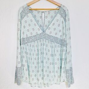 FREE PEOPLE Womens Tunic Top ROLLING HILLS Print Bell Sleeve Mint Green Medium